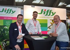 Marcel Weering and Lars Tollenaar from Jiffy were visited by grower Jac-Jan van den Wijngaart.